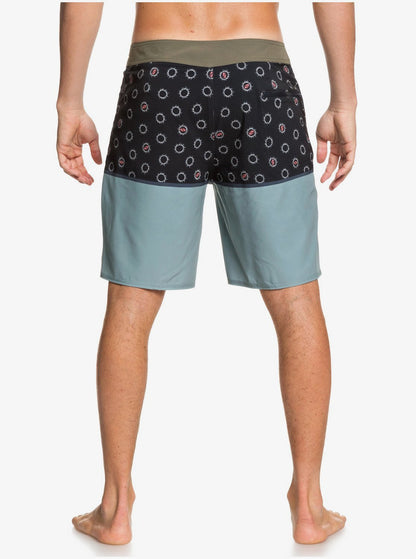 Quiksilver Boardshorts Highline Devision 19 Grün