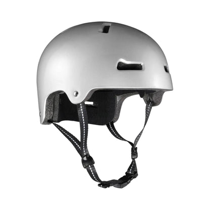 Reversal Lux skater helmet
